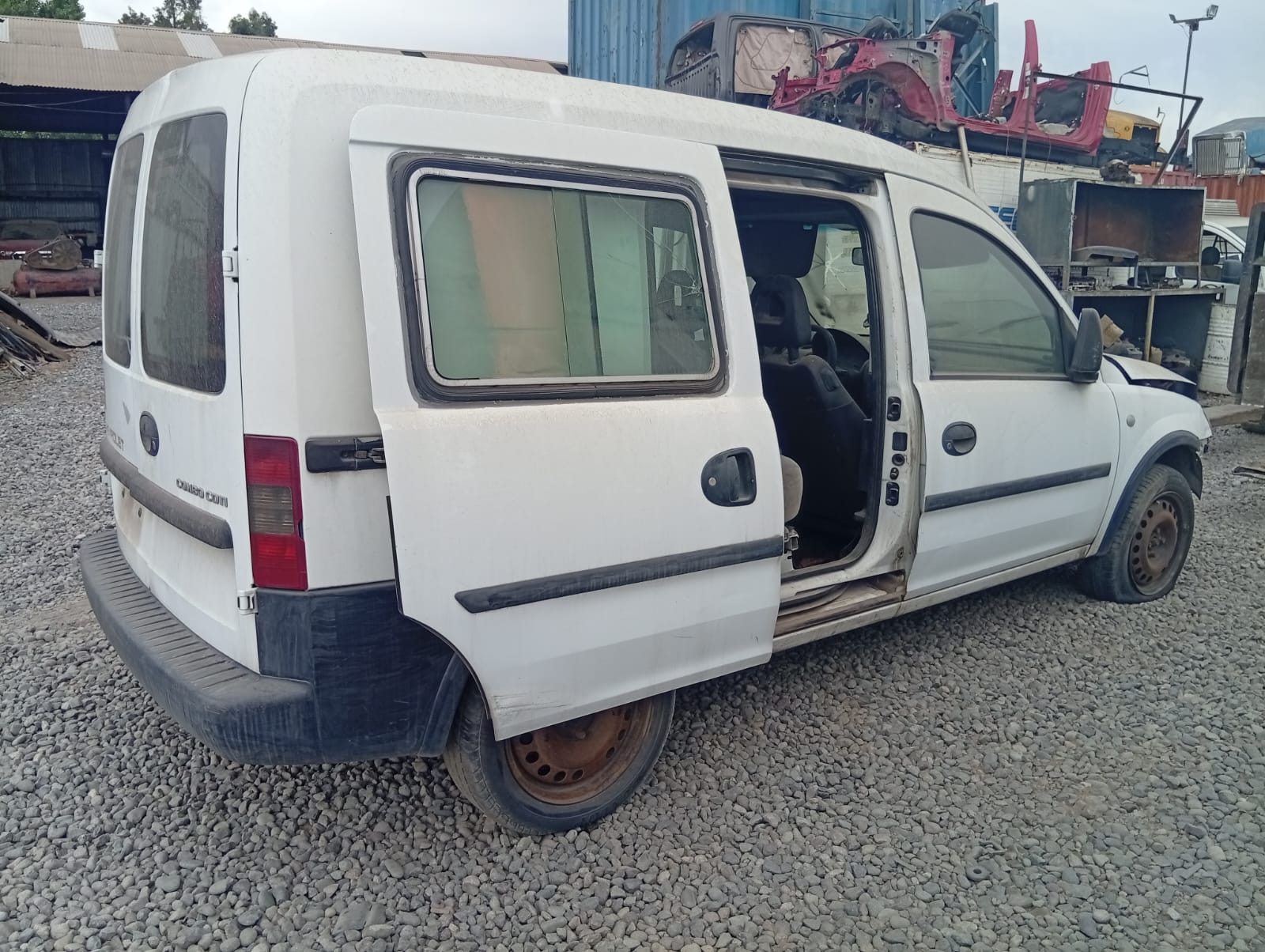 RIEL INYECCIóN Chevrolet COMBO VAN 2007  USADO  EN DESARME